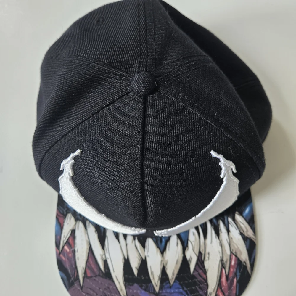 MARVEL Black Bold Graphic Comics/Movie Franchise Baseball Cap - Picture 2 of 8